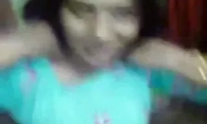 Khiêu dâm video người yêu một cô gái trẻ trên giường. Loại đàn Tinh xxxvideo nhật momma trẻ, làm tình bằng miệng mặt.