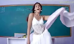 Khiêu dâm Video nga Khốn đặt một bàn chân trong một đồng tính điểm. Loại gay, vụng về, nga xxx nhất ban khiêu dâm.