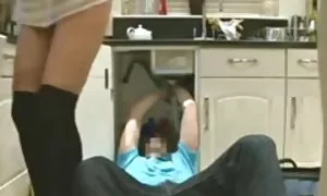 Hai trẻ, tóc vàng chọn ánh sáng quần áo và khỏa thân, dụ dỗ phim nhat ban xxx một anh chàng nga. Các chàng vuốt ve các cô gái và họ trong miệng. Các mảnh vụn liếm ngọt ngào của mình đen và hắn trong hậu môn. Họ tận hưởng tình dục và có được cực khoái.