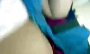 Một đẹp và xxx nhật bản không che mát-xa vuốt ve cô ấy khách hàng của cơ thể trẻ trong phòng tắm và ôm cô. Ông thấy lớn, ông có, và muốn lấy nó trong miệng của mình. Các cô gái, một thành viên mát-xa, những người ngồi trên của cô ấy
